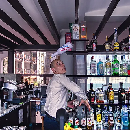 Mpm Guinness מלון 4*